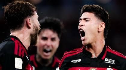Flamengo vence Atlético-MG nos acréscimos do jogo